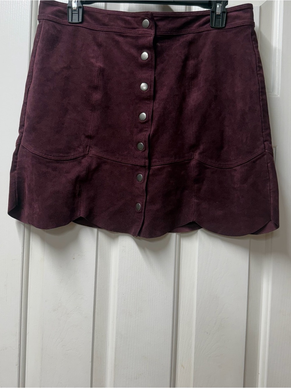 Button-Front Scalloped Hem Skirt in Deep Plum 12/12/12